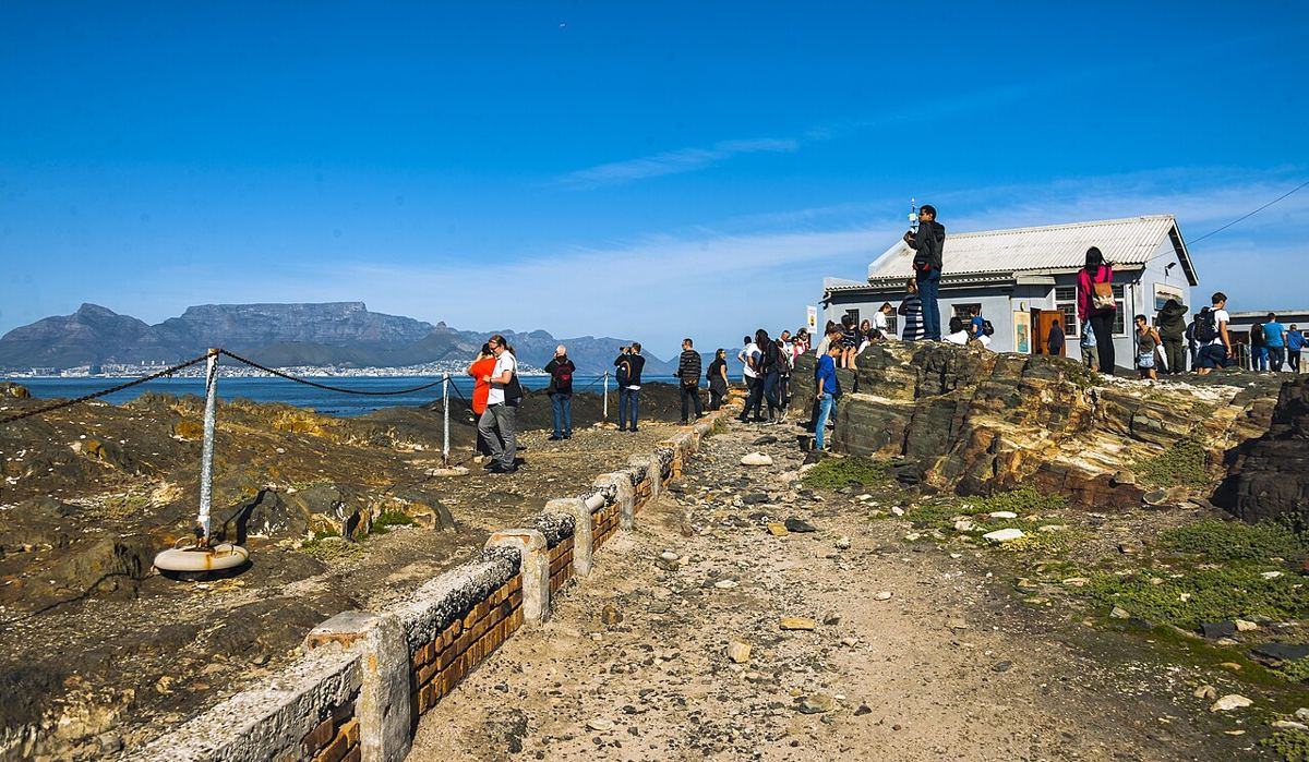 Visitors looking at Table Mountain and Cape Town